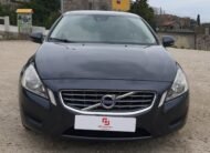 VOLVO V60 2.0 163cv D3 KINETIC AUTO