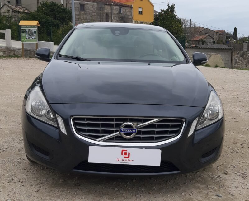 VOLVO V60 2.0 163cv D3 KINETIC AUTO
