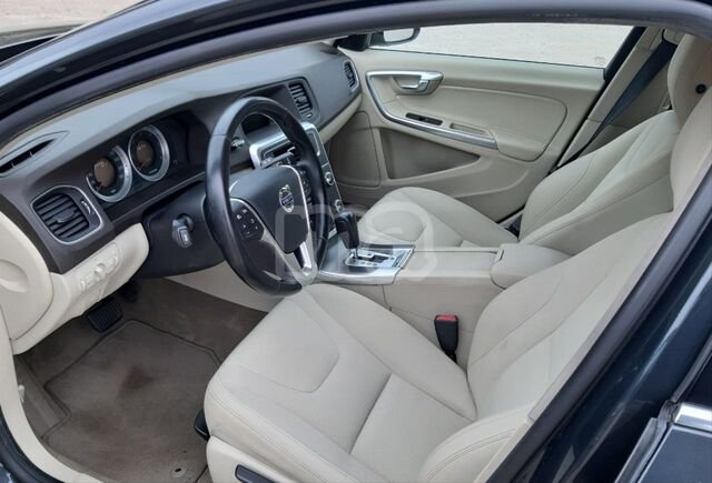 VOLVO V60 2.0 163cv D3 KINETIC AUTO