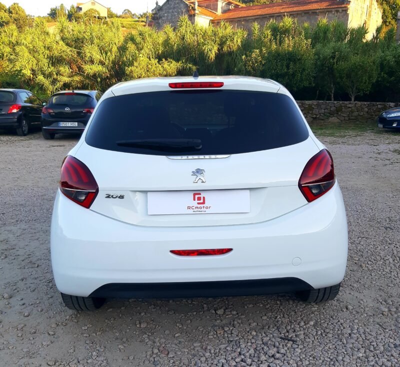 PEUGEOT 208 1.6 hdi 100 cv Style