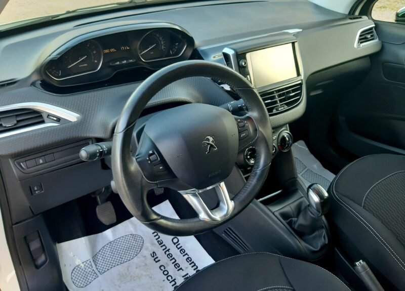 PEUGEOT 208 1.6 hdi 100 cv Style