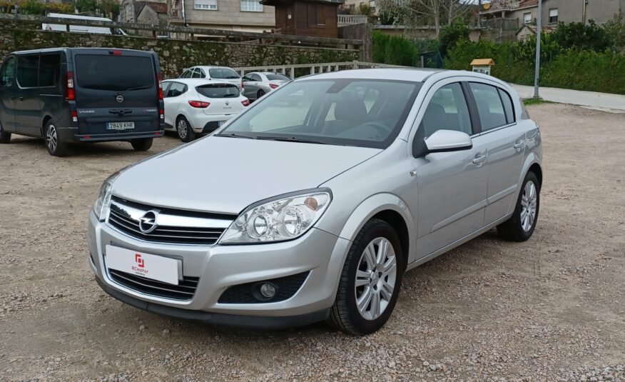 OPEL Astra 1.4 90 cv edition