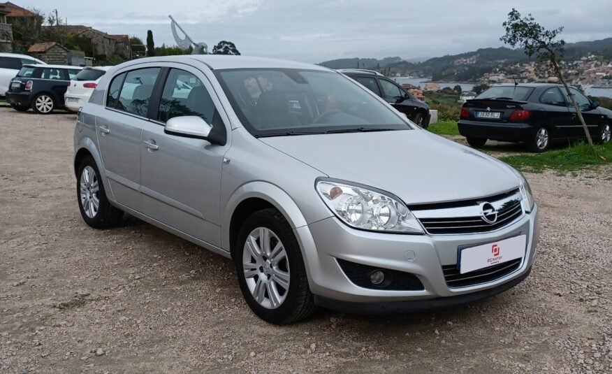 OPEL Astra 1.4 90 cv edition