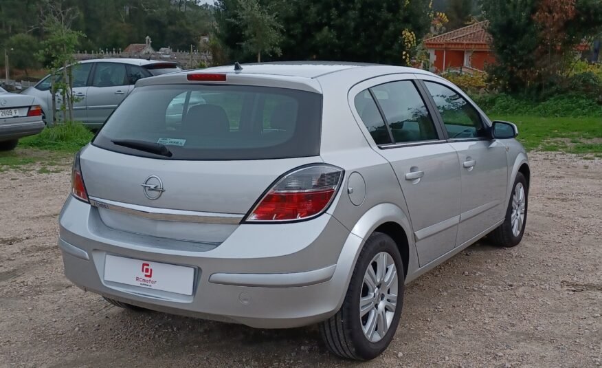 OPEL Astra 1.4 90 cv edition