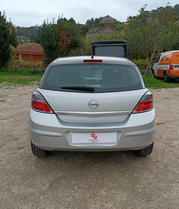 OPEL Astra 1.4 90 cv edition