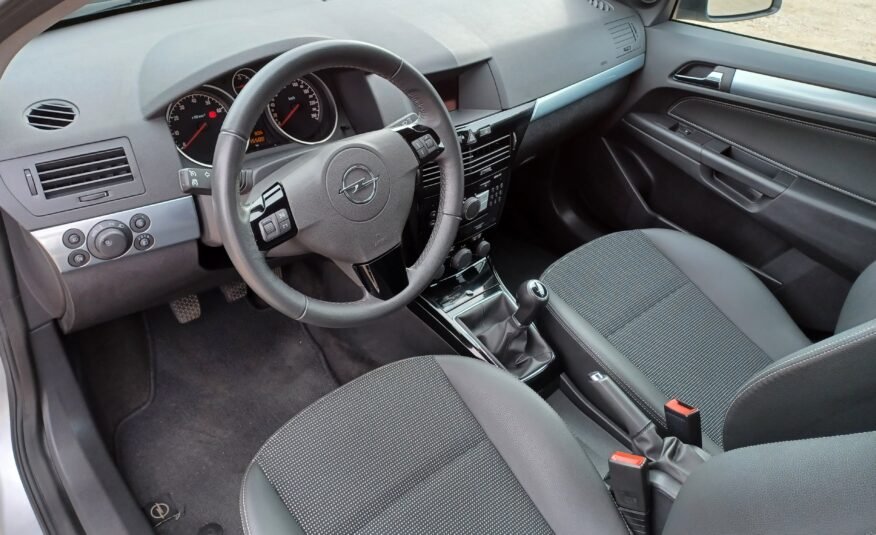 OPEL Astra 1.4 90 cv edition
