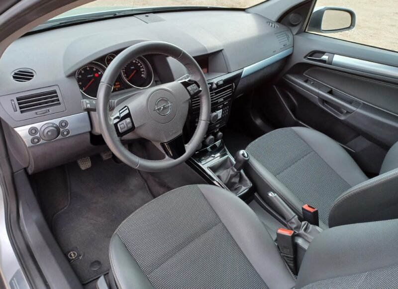 OPEL Astra 1.4 90 cv edition