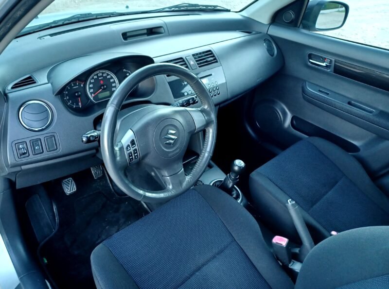 Suzuki Swift 1.4 90 cv 4×4 gl