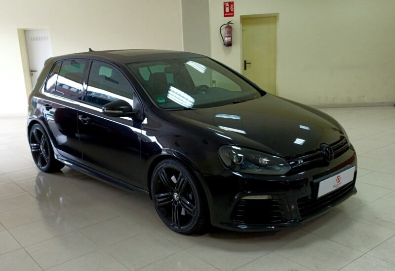 VOLKSWAGEN GOLF VI R DSG 2.0 TFSI 270 CV