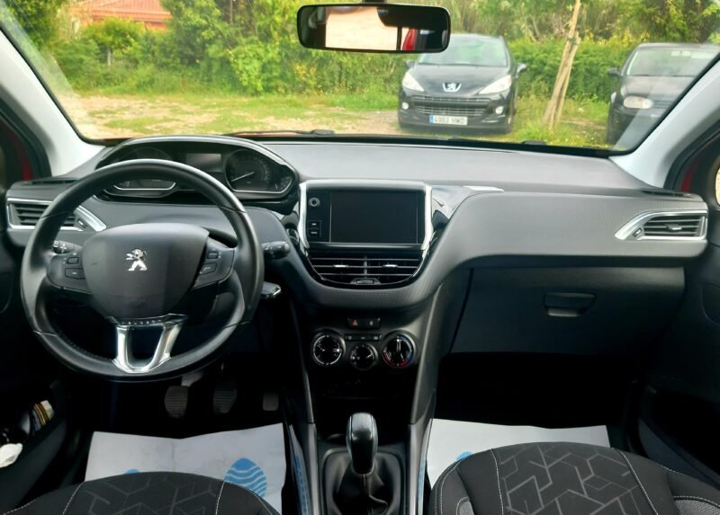 PEUGEOT 2008 1.6 hdi 100 cv Style