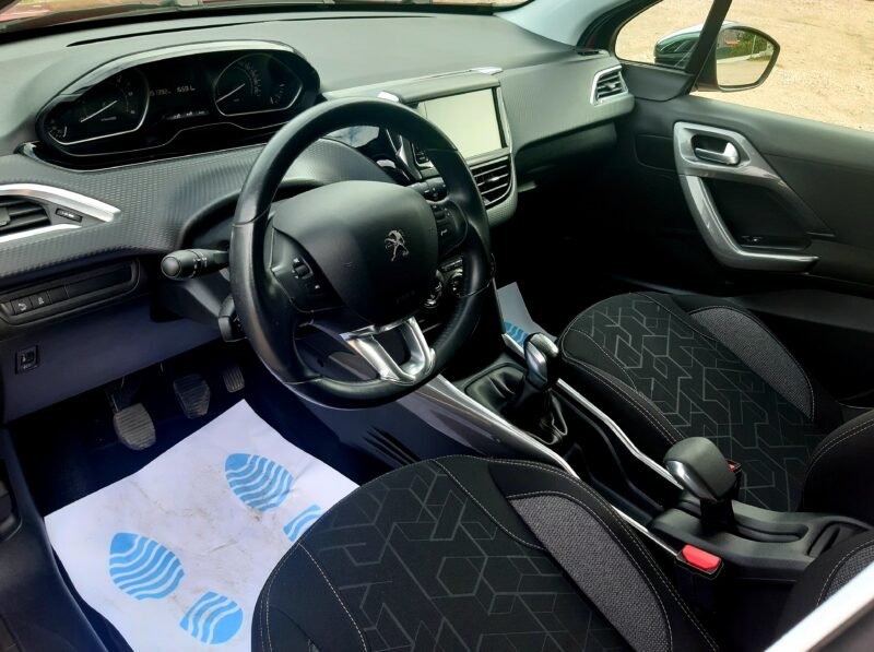 PEUGEOT 2008 1.6 hdi 100 cv Style