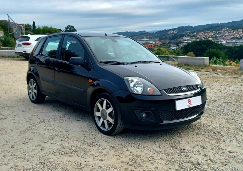 FORD Fiesta 1.6 Tdci 90 cv Guia
