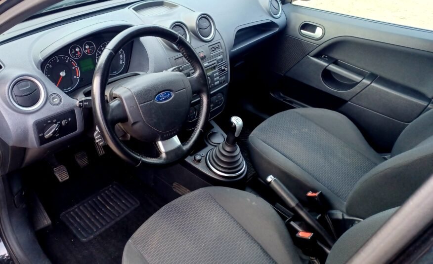FORD Fiesta 1.6 Tdci 90 cv Guia