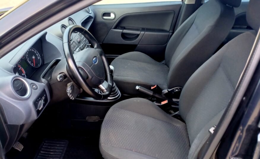FORD Fiesta 1.6 Tdci 90 cv Guia