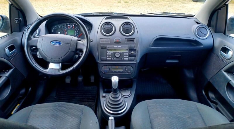 FORD Fiesta 1.6 Tdci 90 cv Guia