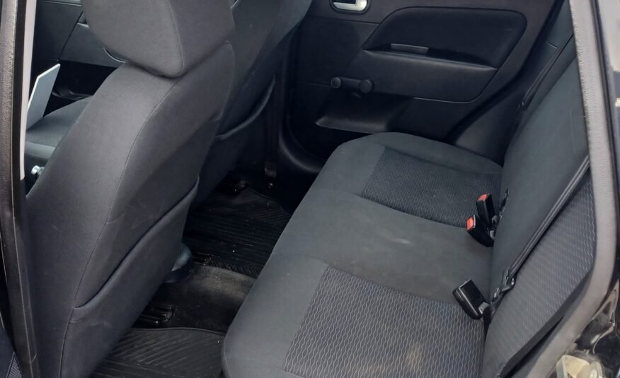 FORD Fiesta 1.6 Tdci 90 cv Guia