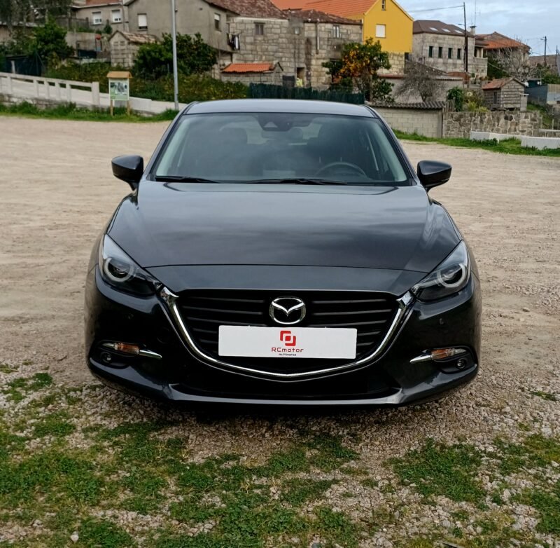 MAZDA 3 22.0 Skyactiv 165 cv black tech edition