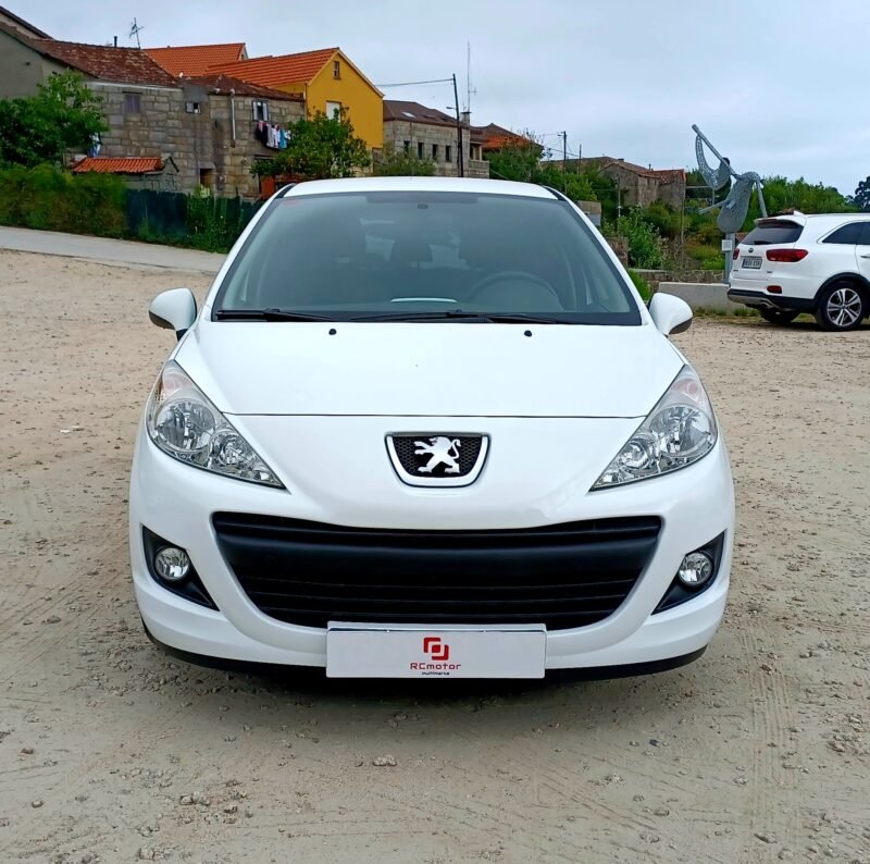 PEUGEOT 207+ 1.4 HDI 68 CV ACTIVE