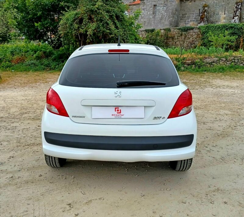PEUGEOT 207+ 1.4 HDI 68 CV ACTIVE
