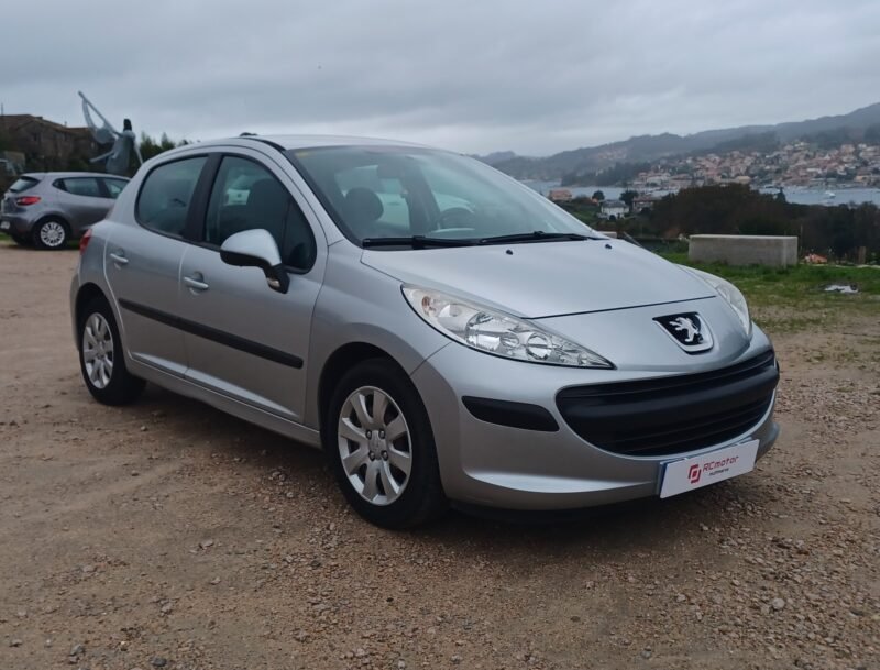 PEUGEOT 207+ 1.6 hdi 90 cv confort