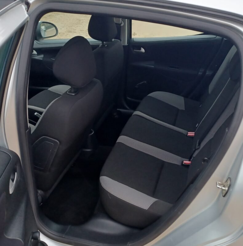 PEUGEOT 207+ 1.6 hdi 90 cv confort