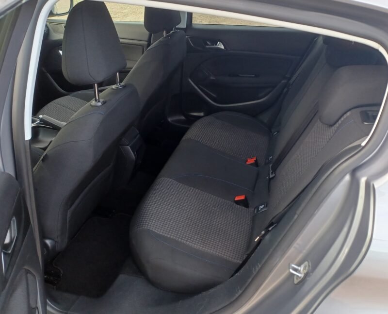 PEUGEOT 308 1.6 hdi 100 cv Style