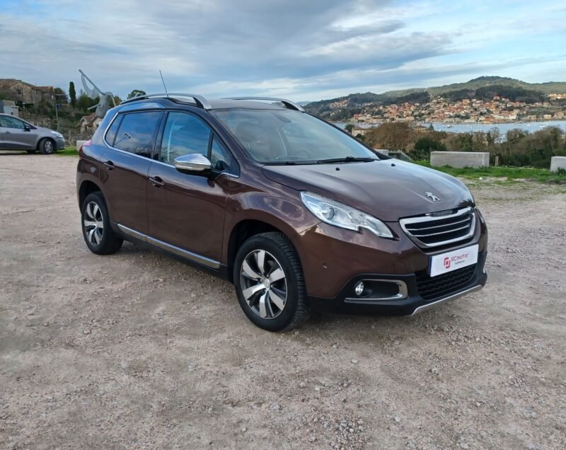 PEUGEOT 2008 1.6 e-hdi 115 cv Allure