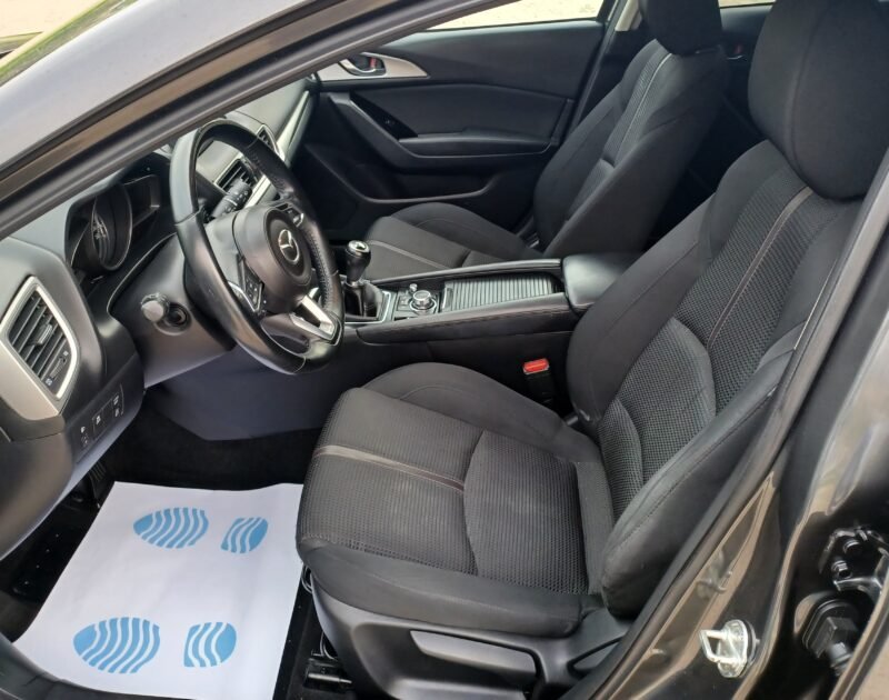 MAZDA 3 2.0 Skyactiv 120 cv EVOLUTIONNAV