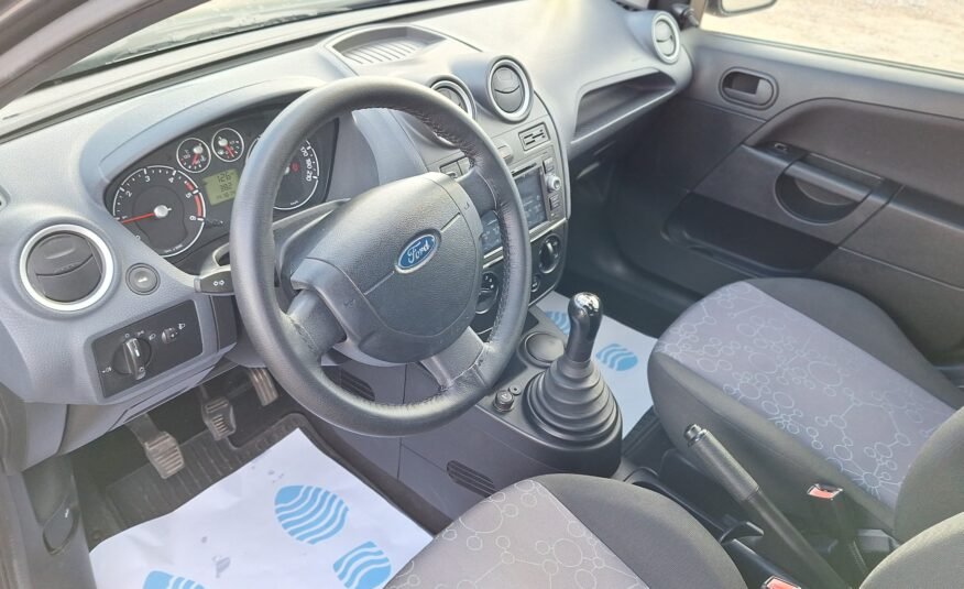 FORD Fiesta 1.4 Tdci 68 cv Ambiente