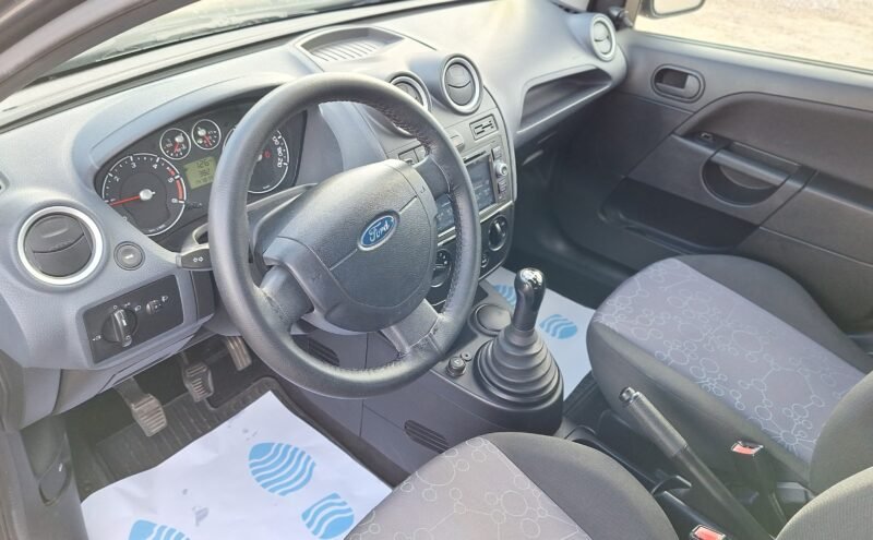 FORD Fiesta 1.4 Tdci 68 cv Ambiente