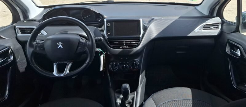 PEUGEOT 208 1.6 hdi 100 cv Style