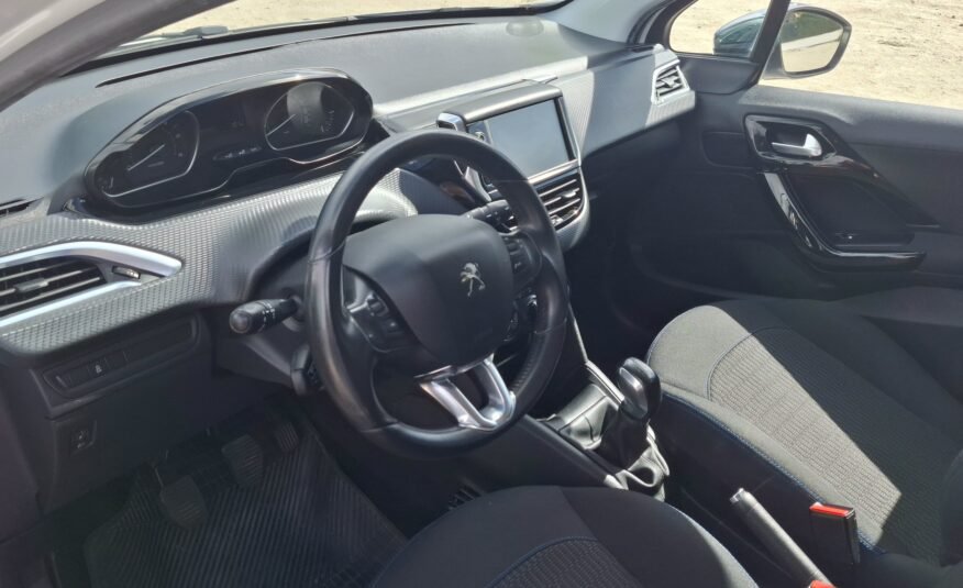 PEUGEOT 208 1.6 hdi 100 cv Style