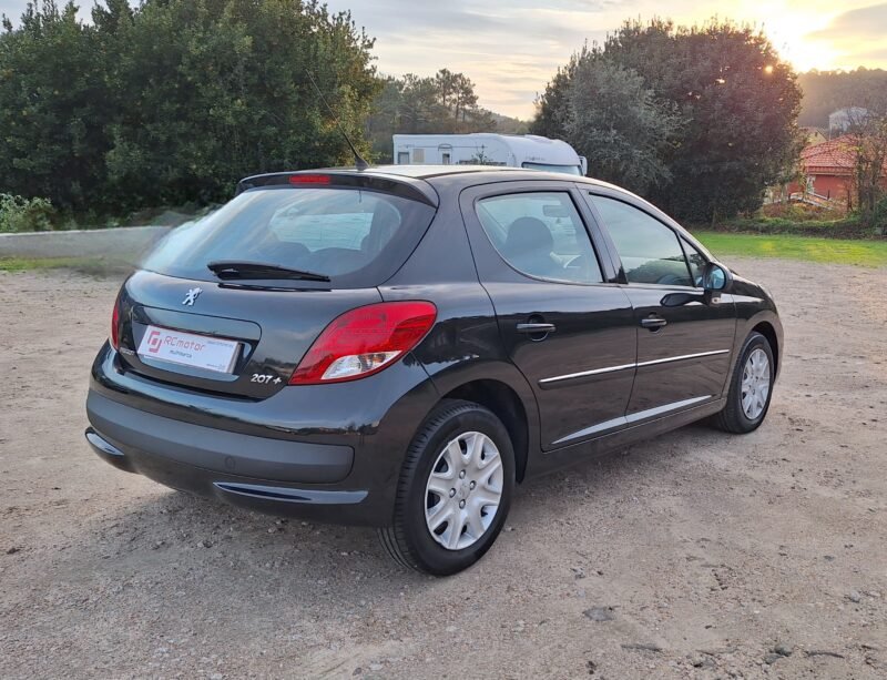 PEUGEOT 207+ 1.4 HDI 68 CV ACTIVE