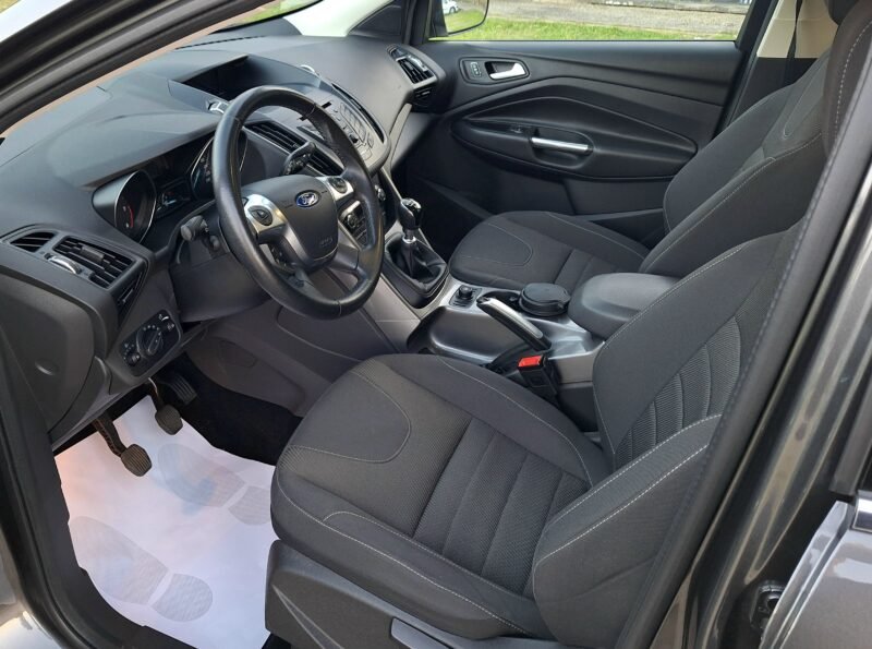 FORD Kuga 2.0 TDCI 120 cv 4×2 ASS Trend