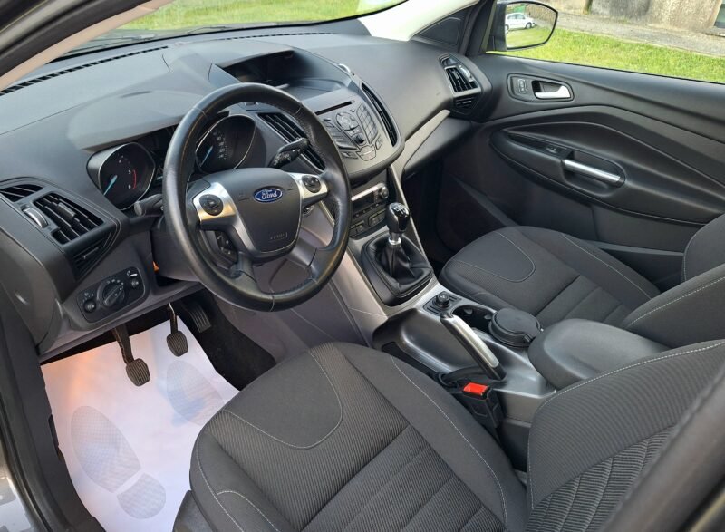 FORD Kuga 2.0 TDCI 120 cv 4×2 ASS Trend