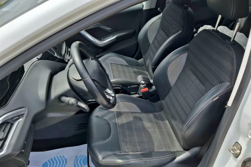 PEUGEOT 2008 1.6 Bluehdi 120 cv Allure