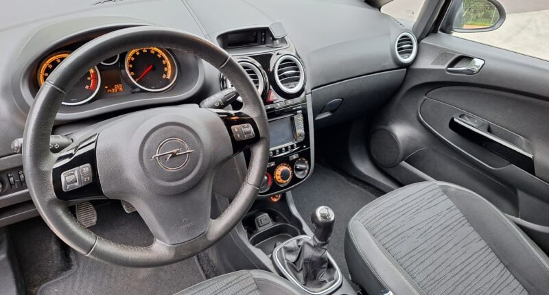 OPEL CORSA 1.4 100 CV Selective