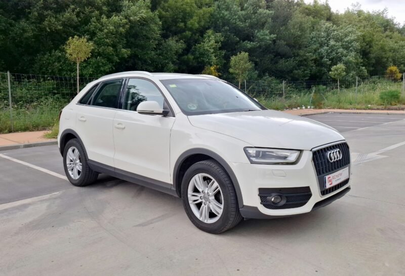 AUDI Q3 2.0 Tdi 140 cv Sport