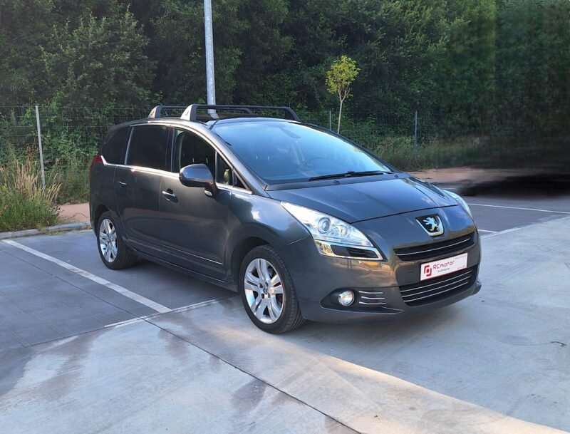 PEUGEOT 5008 2.0 Hdi 150 cv Premium