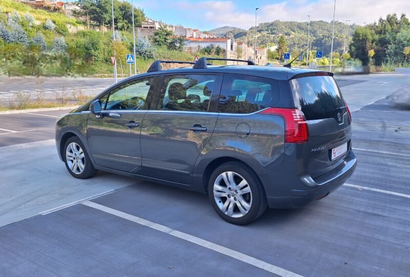 PEUGEOT 5008 2.0 Hdi 150 cv Premium