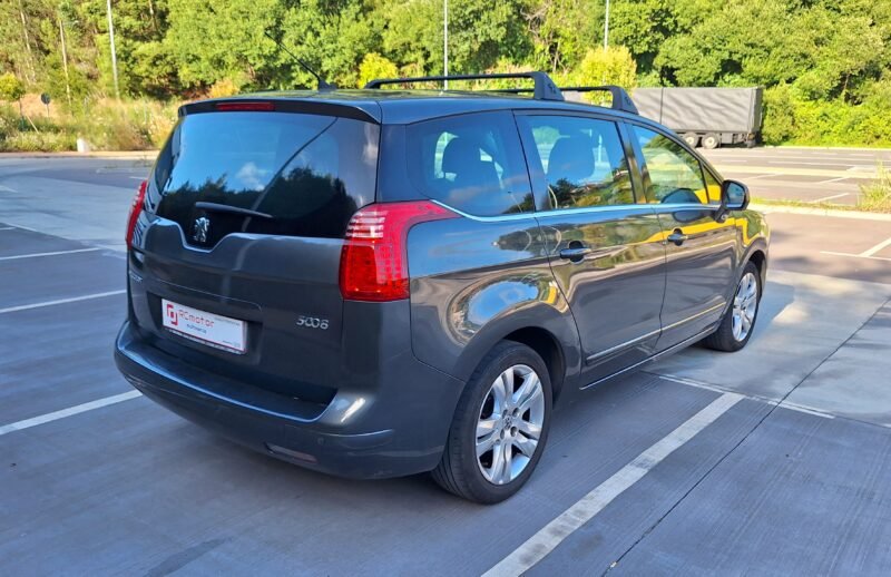 PEUGEOT 5008 2.0 Hdi 150 cv Premium