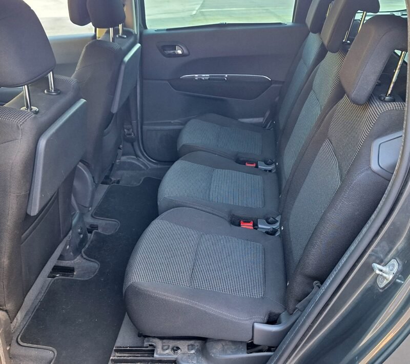 PEUGEOT 5008 2.0 Hdi 150 cv Premium