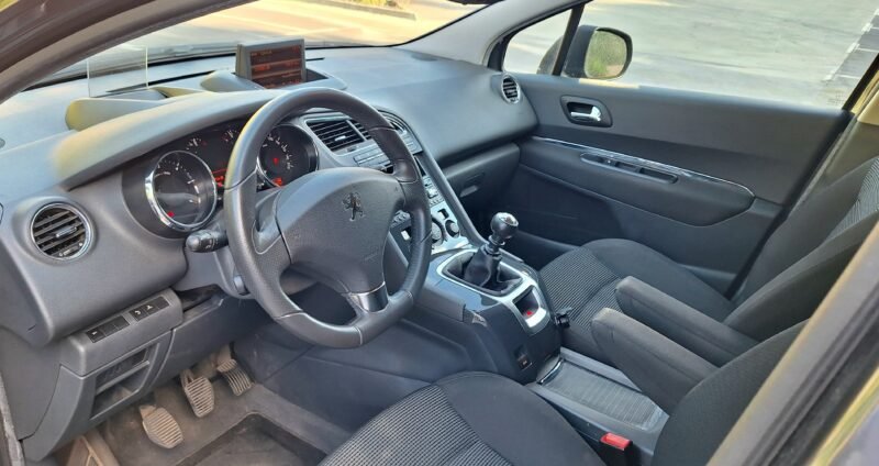 PEUGEOT 5008 2.0 Hdi 150 cv Premium