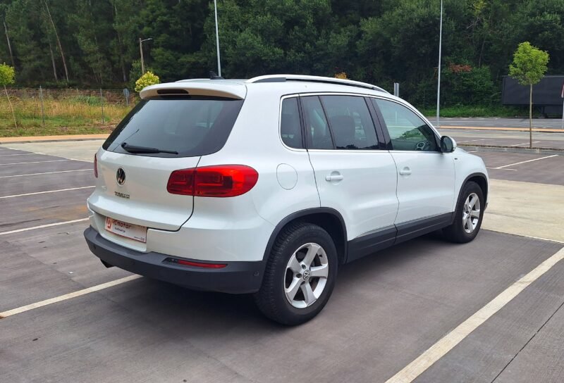 VOLKSWAGEN TIGUAN 2.0 Tdi 140 cv Cross