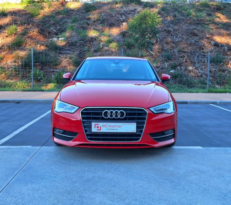AUDI A3 2.0 TDI 150CV clean Attraction