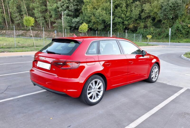 AUDI A3 2.0 TDI 150CV clean Attraction