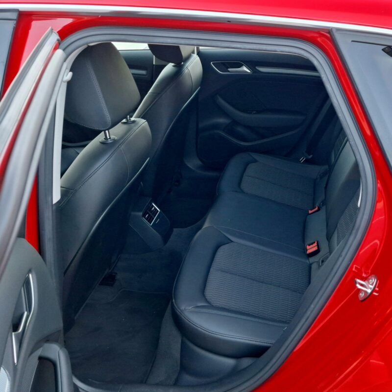 AUDI A3 2.0 TDI 150CV clean Attraction