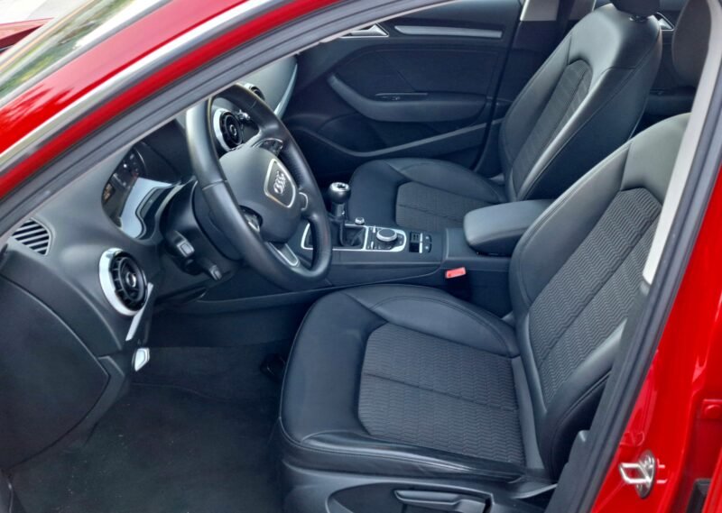 AUDI A3 2.0 TDI 150CV clean Attraction